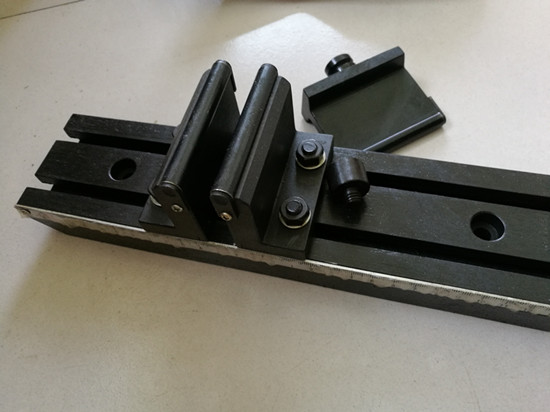 万能拉压力试验机三点弯曲实验步骤是什么?